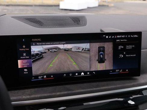 Used 2025 BMW X5 xDrive40i w/ Climate Comfort Package image 17