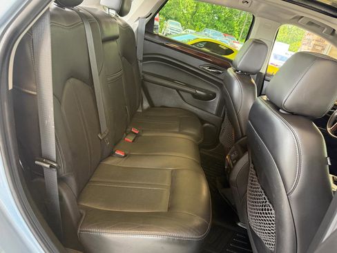Used 2014 Cadillac SRX Luxury w/ Driver Awareness Package FWD image 17