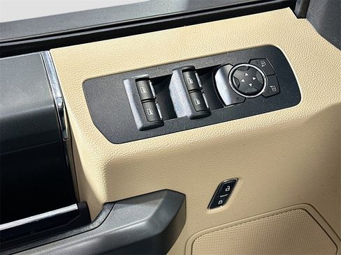 Used 2016 Ford F150 XLT w/ Equipment Group 302A Luxury image 15