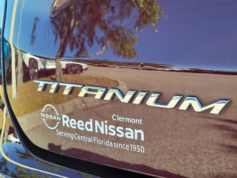 Used 2024 Ford Edge Titanium AWD/4WD image 10