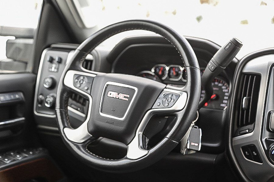 Used 2015 GMC Sierra 2500 SLT w/ SLT Preferred Package AWD/4WD image 15