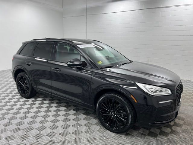 Certified 2023 Lincoln Corsair Reserve w/ Equipment Group 202A AWD/4WD image 4