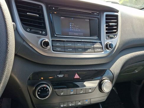 Used 2017 Hyundai Tucson SE w/ SE Popular Package 02 AWD/4WD image 23