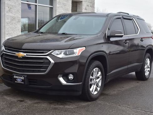 Used 2018 Chevrolet Traverse LT image 16
