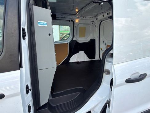 Used 2016 Ford Transit Connect XL image 17