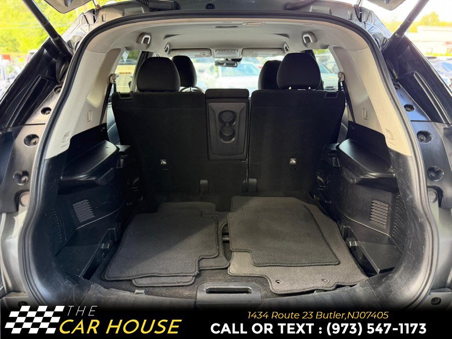 Used 2019 Nissan Rogue SV FWD image 18