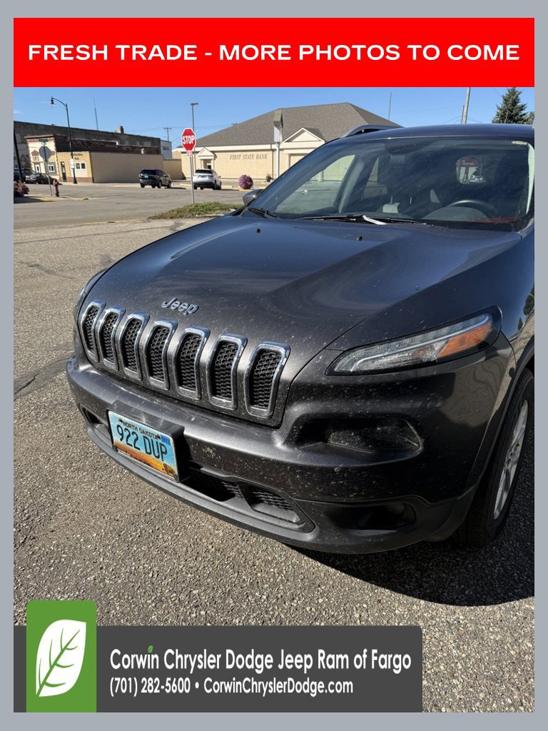 Used 2014 Jeep Cherokee Latitude w/ Comfort/Convenience Group AWD/4WD image 1