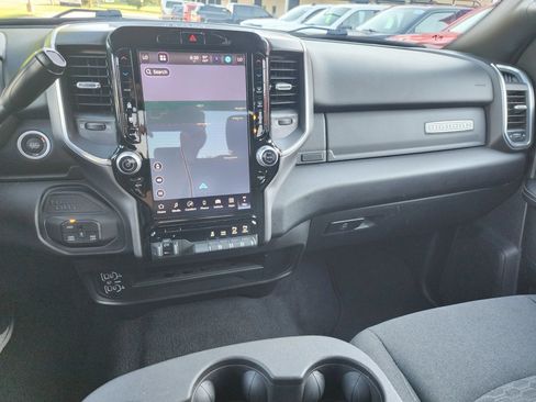Used 2025 RAM 2500 Big Horn AWD/4WD image 23