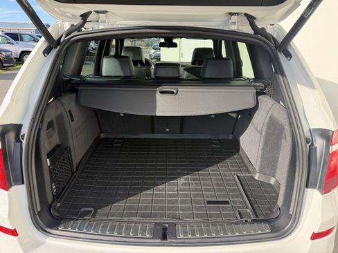 Used 2017 BMW X3 xDrive28i image 9