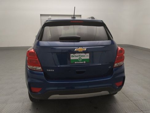 Used 2020 Chevrolet Trax LT w/ LT Convenience Package FWD image 6