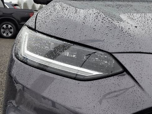 Certified 2023 Honda HR-V LX image 9