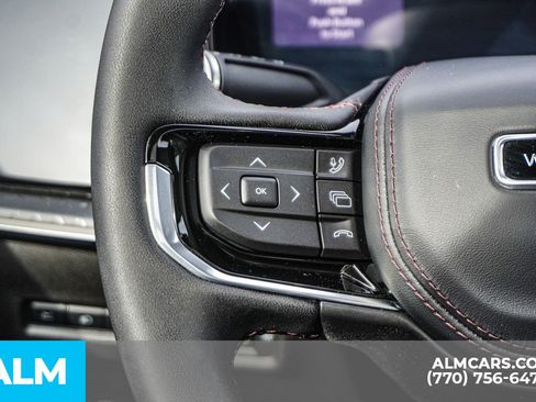 Used 2025 Jeep Wagoneer S Limited image 29