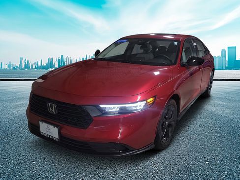 Certified 2025 Honda Accord SE image 2