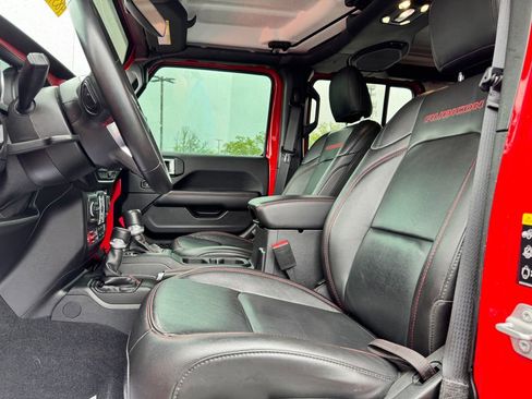 Used 2021 Jeep Wrangler Unlimited Rubicon w/ Uconnect 4C Nav & Sound Group AWD/4WD image 19
