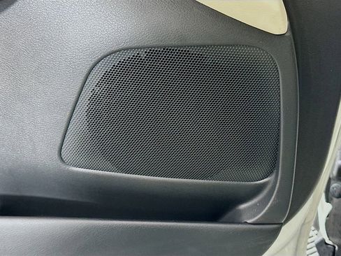 Used 2020 Nissan Murano SL w/ Moonroof Package image 19