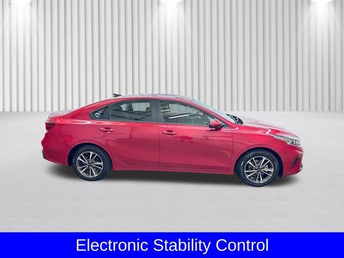 Used 2023 Kia Forte LXS image 5