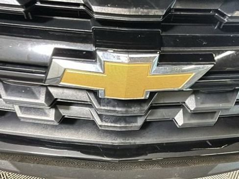 Used 2022 Chevrolet Colorado W/T w/ Custom Special Edition AWD/4WD image 9