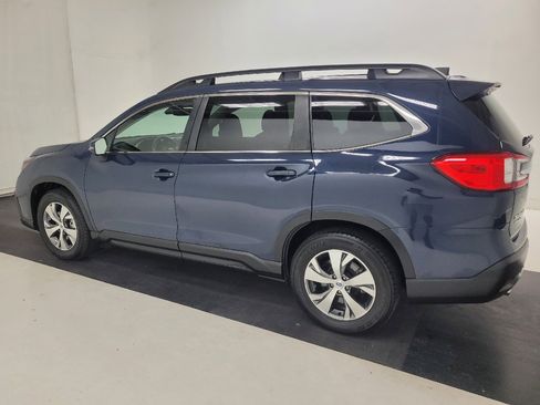 Used 2023 Subaru Ascent Premium w/ Convenience Package AWD/4WD image 3