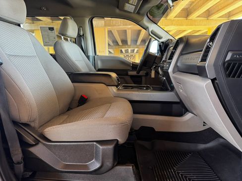 Used 2021 Ford F250 XLT w/ Tremor Off-Road Package image 29