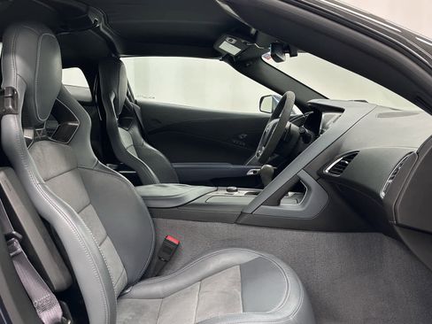 Used 2015 Chevrolet Corvette Z06 w/ Z07 Performance Package image 15