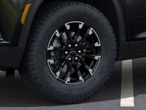 New 2026 Chevrolet Traverse Z71 w/ Driver Confidence Package image 9