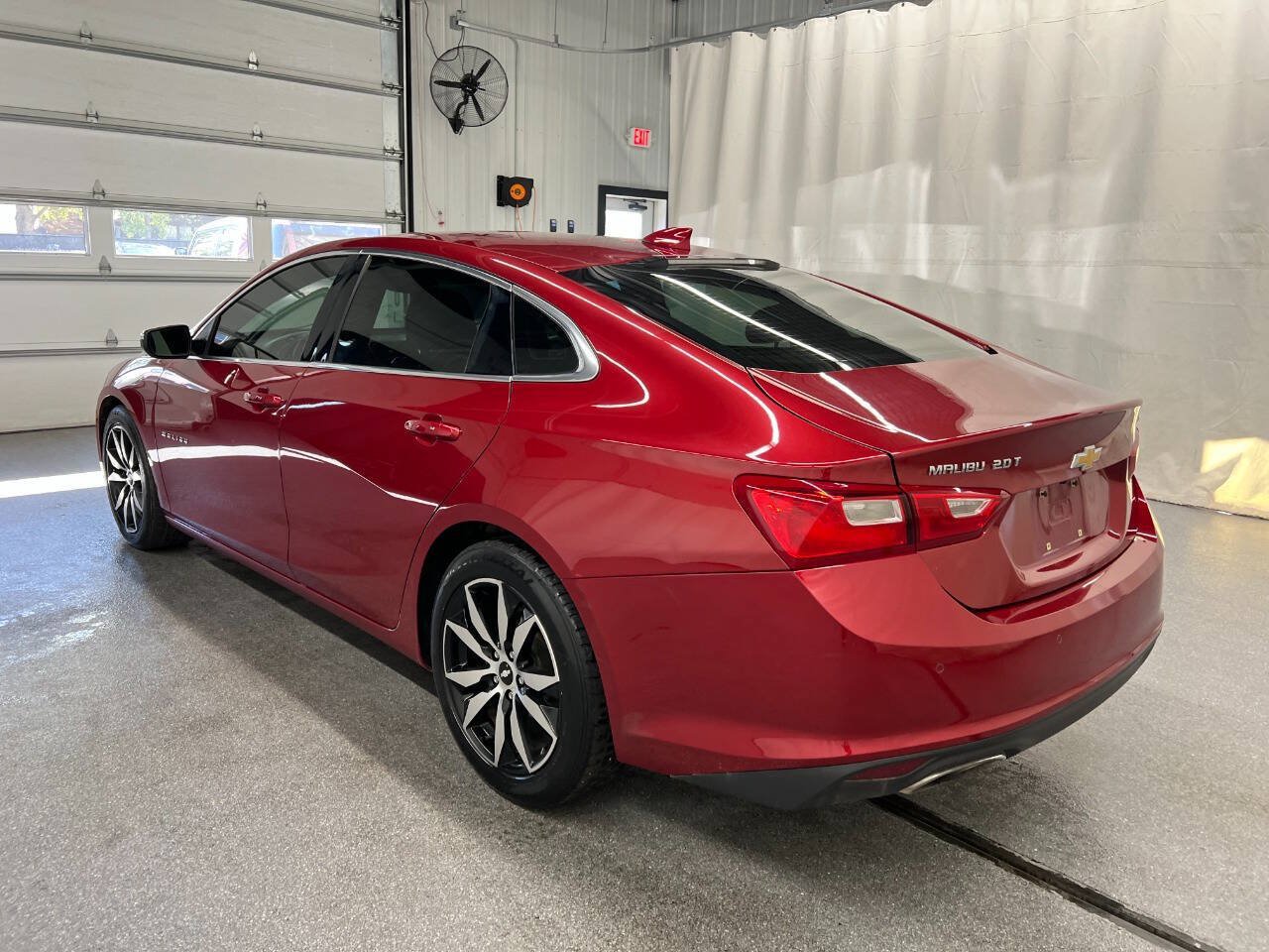 Used 2016 Chevrolet Malibu LT FWD image 6