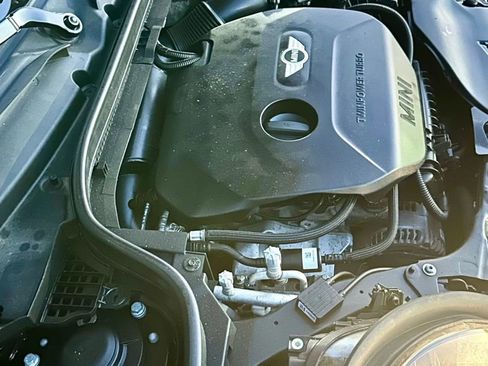 Used 2019 MINI Cooper 4-Door Hardtop FWD image 32