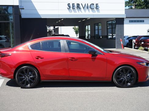 Certified 2025 MAZDA MAZDA3 s FWD image 2