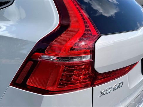 Used 2024 Volvo XC60 B5 Core w/ Protection Package Premier AWD/4WD image 31