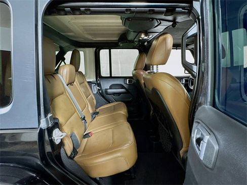 Used 2021 Jeep Wrangler Unlimited Rubicon image 25