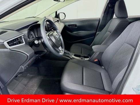 Certified 2025 Toyota Corolla LE image 6