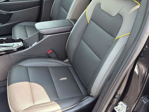 New 2026 Chevrolet Trax ACTIV w/ Driver Confidence Package FWD image 19