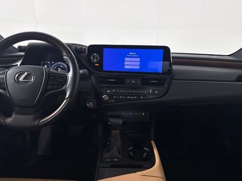 Used 2025 Lexus ES 300h w/ Technology Package FWD image 32