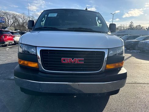 Used 2024 GMC Savana 2500 Work Van w/ Driver Convenience Package image 3