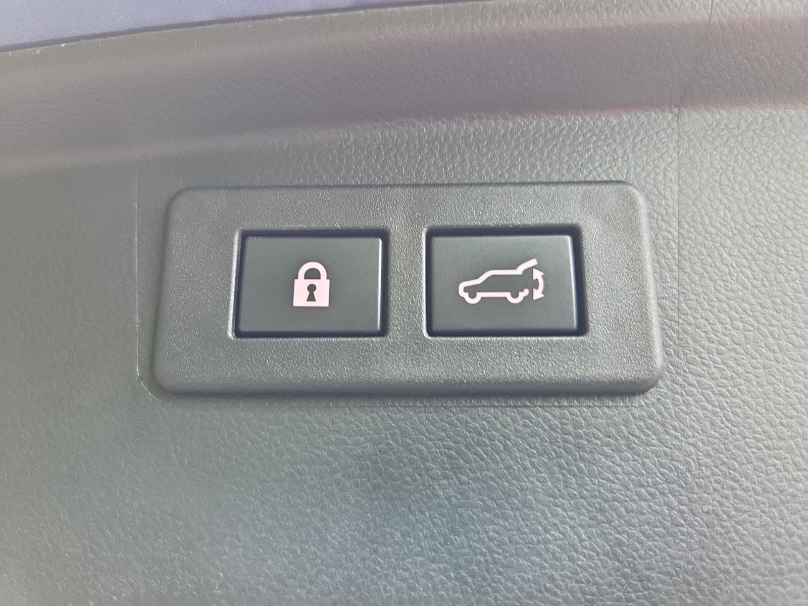Used 2022 Subaru Outback Limited AWD/4WD image 8