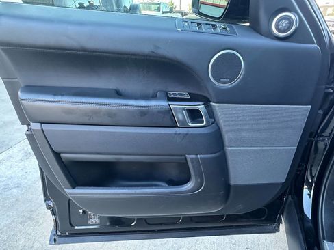 Used 2016 Land Rover Range Rover Sport HSE image 12