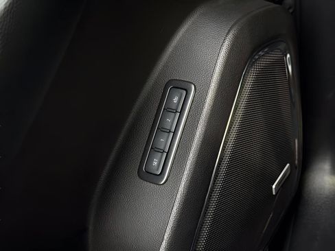 Used 2020 GMC Yukon Denali w/ Denali Ultimate Package RWD image 19