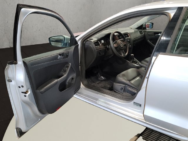 Used 2014 Volkswagen Jetta SE FWD image 15