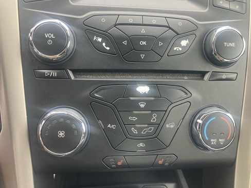 Used 2013 Ford Fusion SE FWD image 26