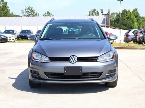 Used 2015 Volkswagen Golf TDI S FWD image 2