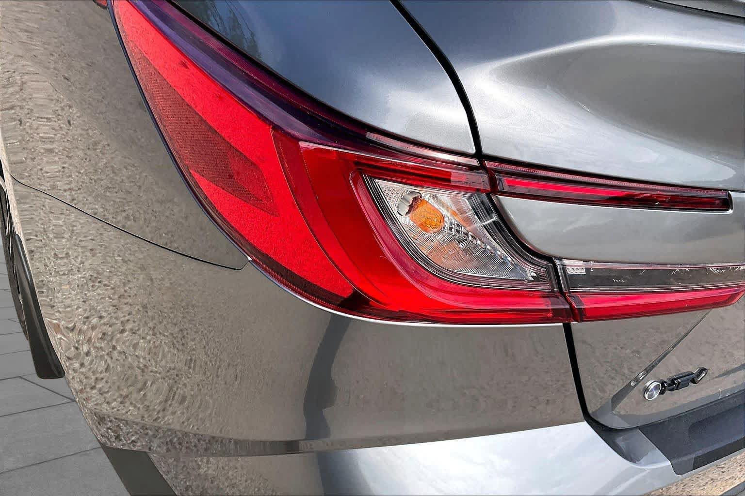 Used 2026 Toyota Camry SE w/ Convenience Package FWD image 28