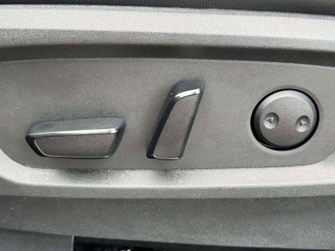 Used 2023 Nissan Pathfinder SL image 17