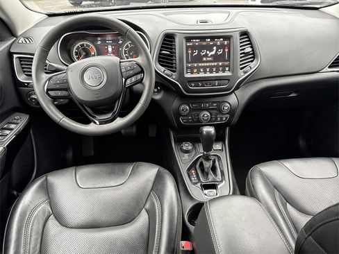 Used 2023 Jeep Cherokee Altitude Lux image 9