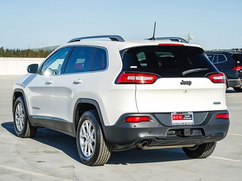 Used 2016 Jeep Cherokee Latitude w/ Safety/Convenience Group image 7