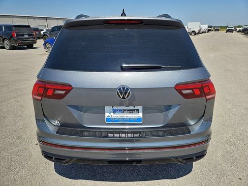 Used 2024 Volkswagen Tiguan SE R-Line w/ MDO Package, Three-Row FWD image 6