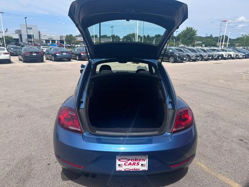 Used 2018 Volkswagen Beetle 2.0T S FWD image 7