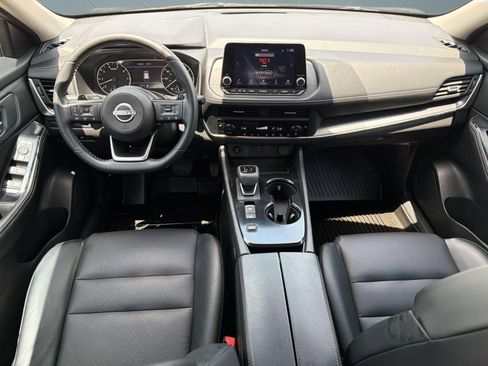 Used 2024 Nissan Rogue SV w/ SV Premium Package FWD image 15