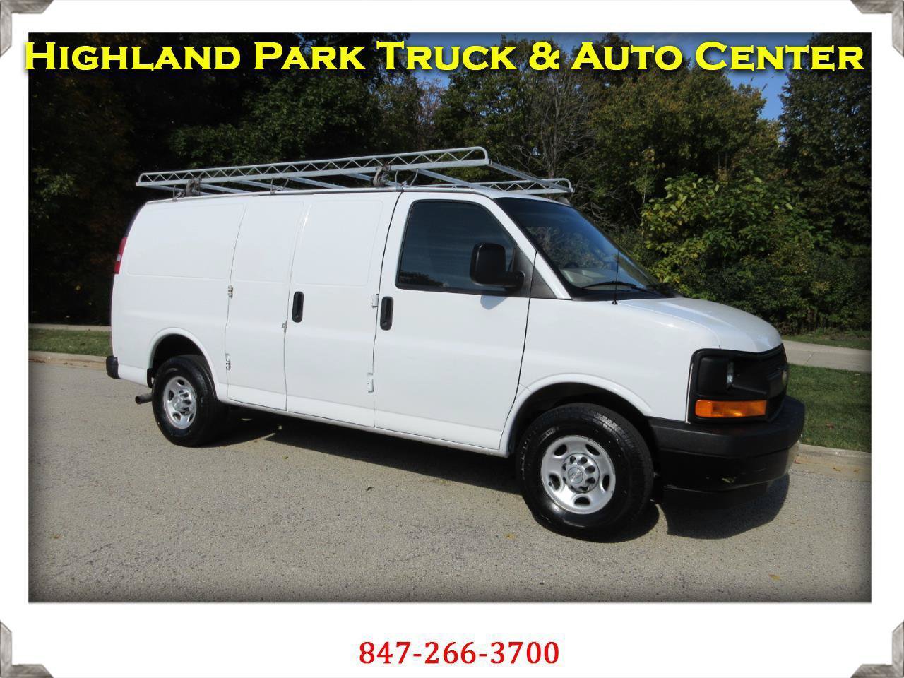 Used 2017 Chevrolet Express 3500 RWD image 1