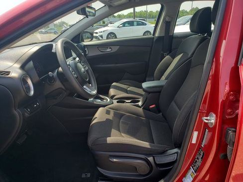 Used 2019 Kia Forte LXS FWD image 10