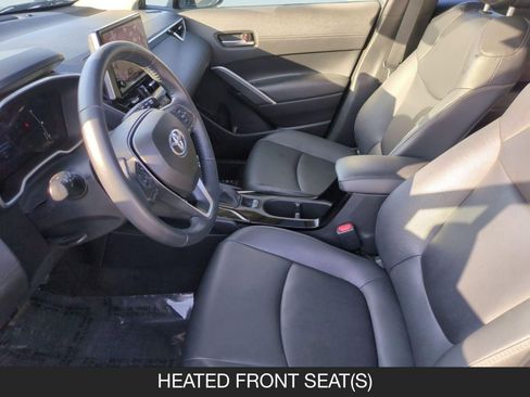 Used 2023 Toyota Corolla Cross XLE w/ Convenience Package image 14